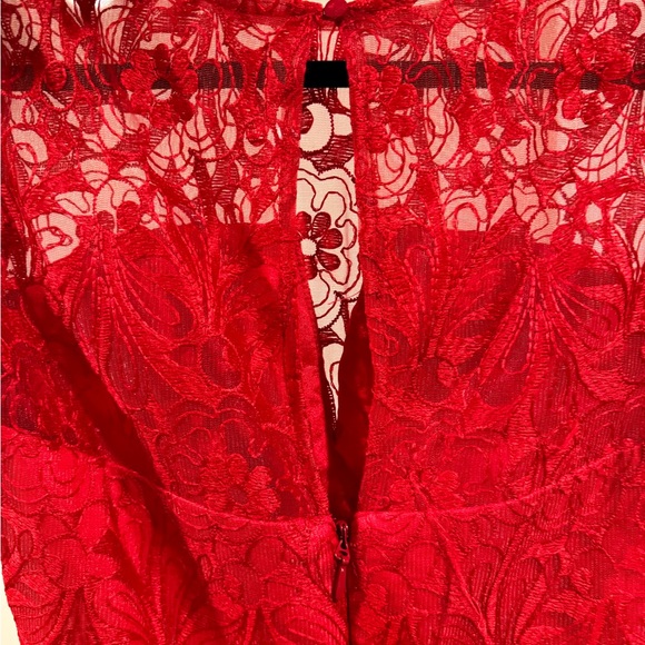 Chi Chi London Lavinia Dress - Picture 8 of 8